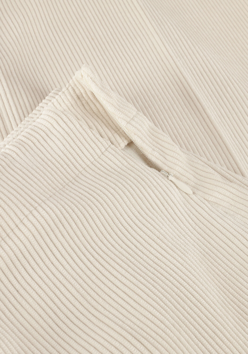 Nicht-gerade weiss DRYKORN Weite Hose BEFORE - large