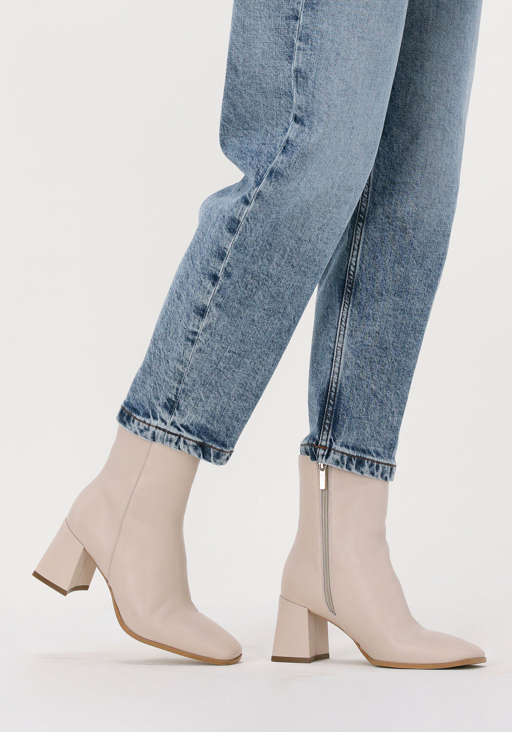 Wei&szlig;e NOTRE-V Stiefeletten 51533 - large