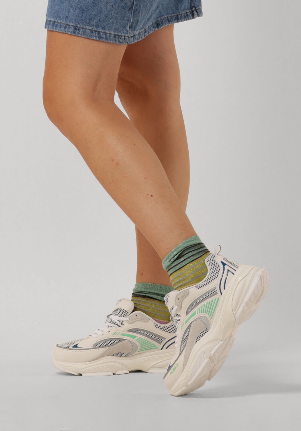 Wei&szlig;e NUBIKK Sneaker Low COMET RUNNER - large