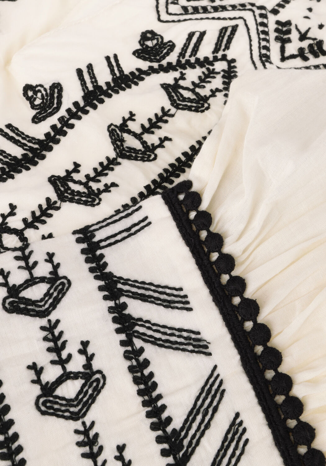 Nicht-gerade weiss SUMMUM Blusen TOP COTTON VOILE WITH CONTRAST COLER EMBROIDERY - large