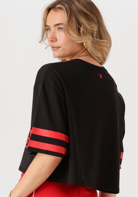 Schwarze ALIX THE LABEL T-shirt LADIES KNITTED CROPPED SPORTS - large