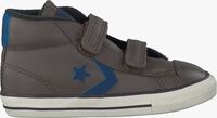 Braune CONVERSE Sneaker high STAR PLAYER MID 2V - medium