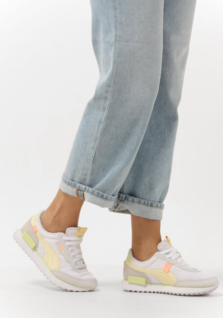 Wei&szlig;e PUMA Sneaker Low FUTURE RIDER PASTEL WN'S - large