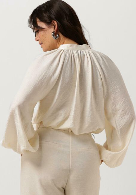 Nicht-gerade weiss NEO NOIR Blusen CAMILLE SOLID BLOUSE - large