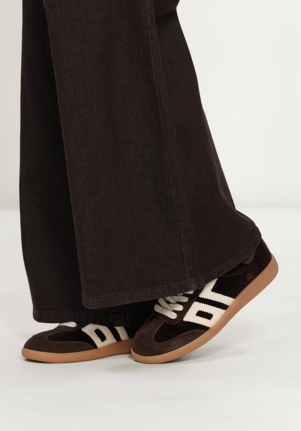 Braune BACK70 Sneaker Low CLOUD - large