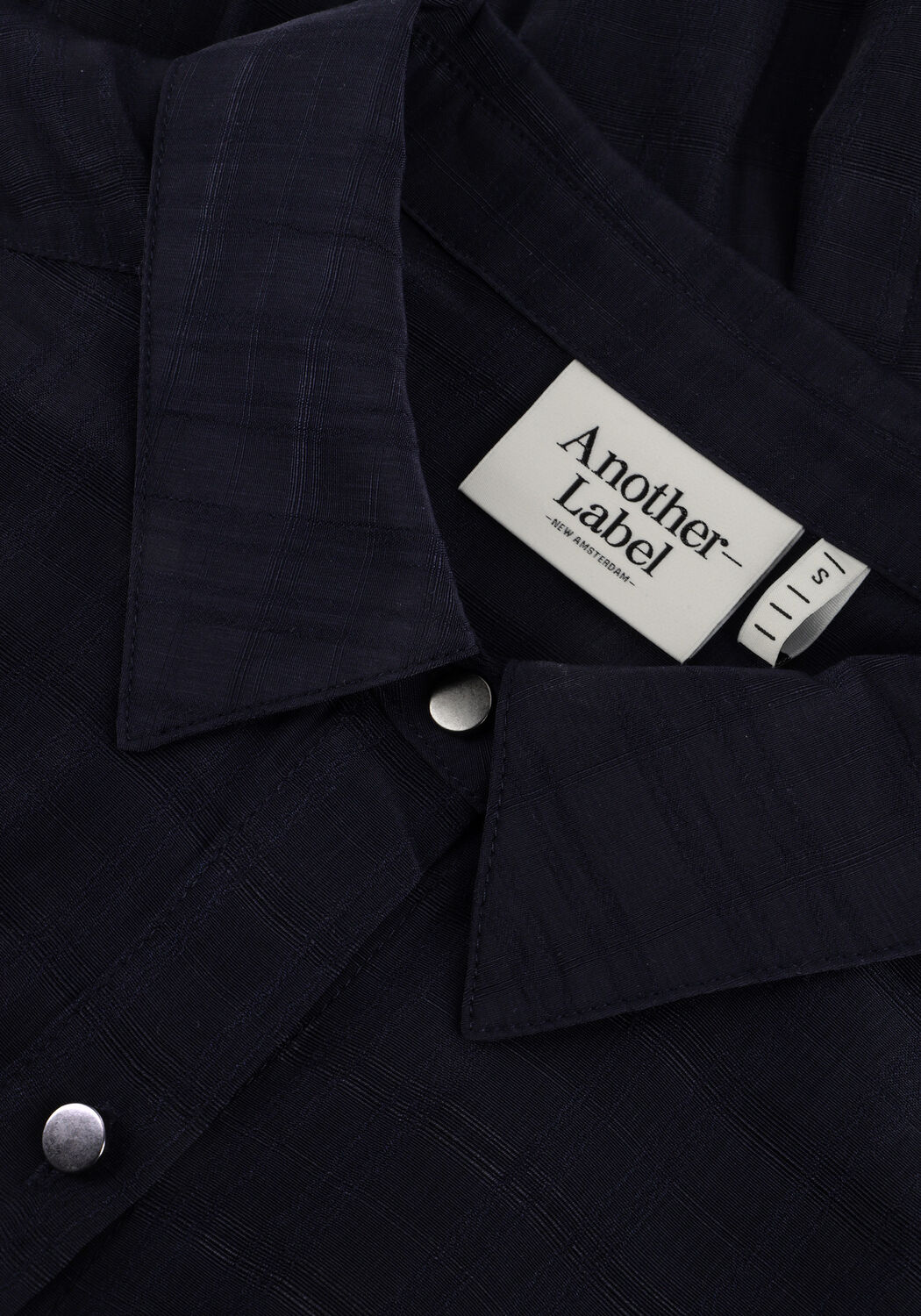 Dunkelblau ANOTHER LABEL Blusen ALBATHYLLE CHECK SHIRT S/S - large