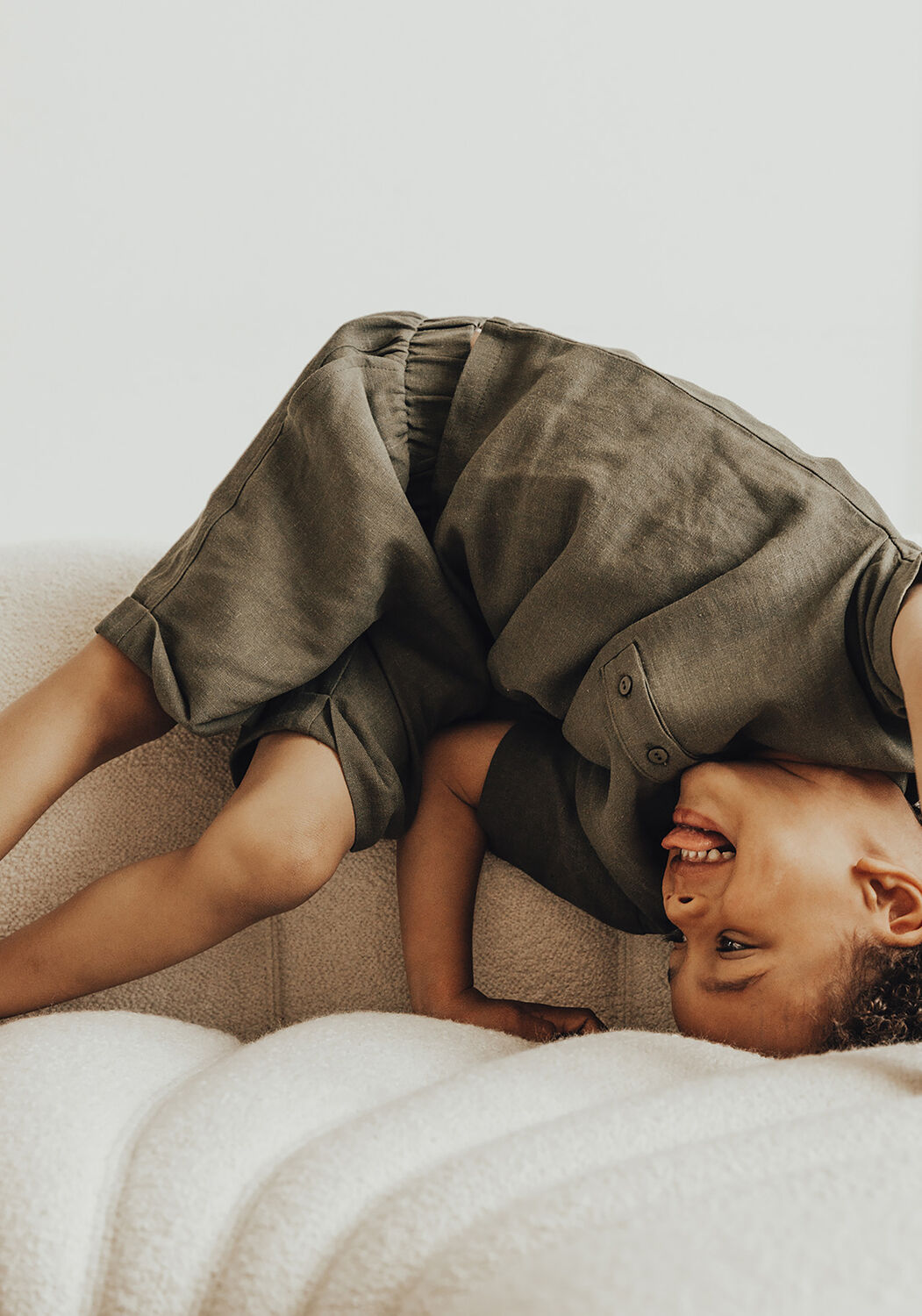 Gr&uuml;ne BAJE STUDIO Kurze Hose SHORT - large