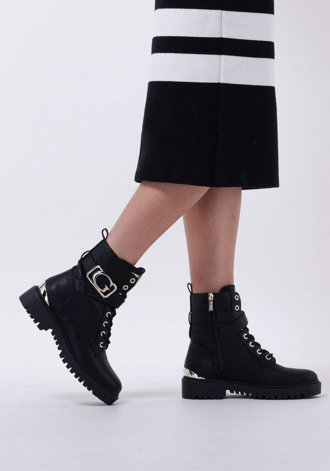 Schwarze GUESS Schn&uuml;rboots ORANA - large