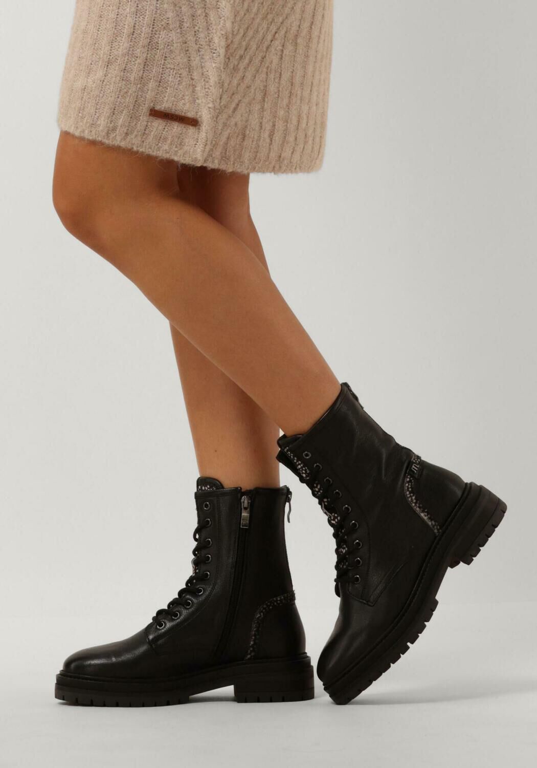 Schwarze MARUTI Schn&uuml;rboots BONNIE - large