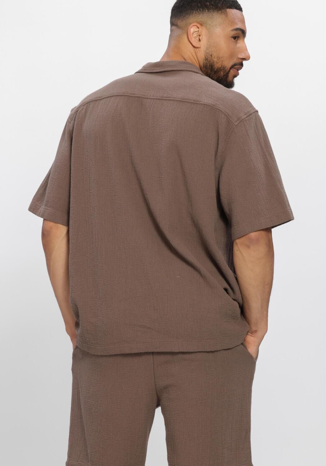 Braune SELECTED MEN Hemden SLHRLXCAL SS SHIRT RESORT - large