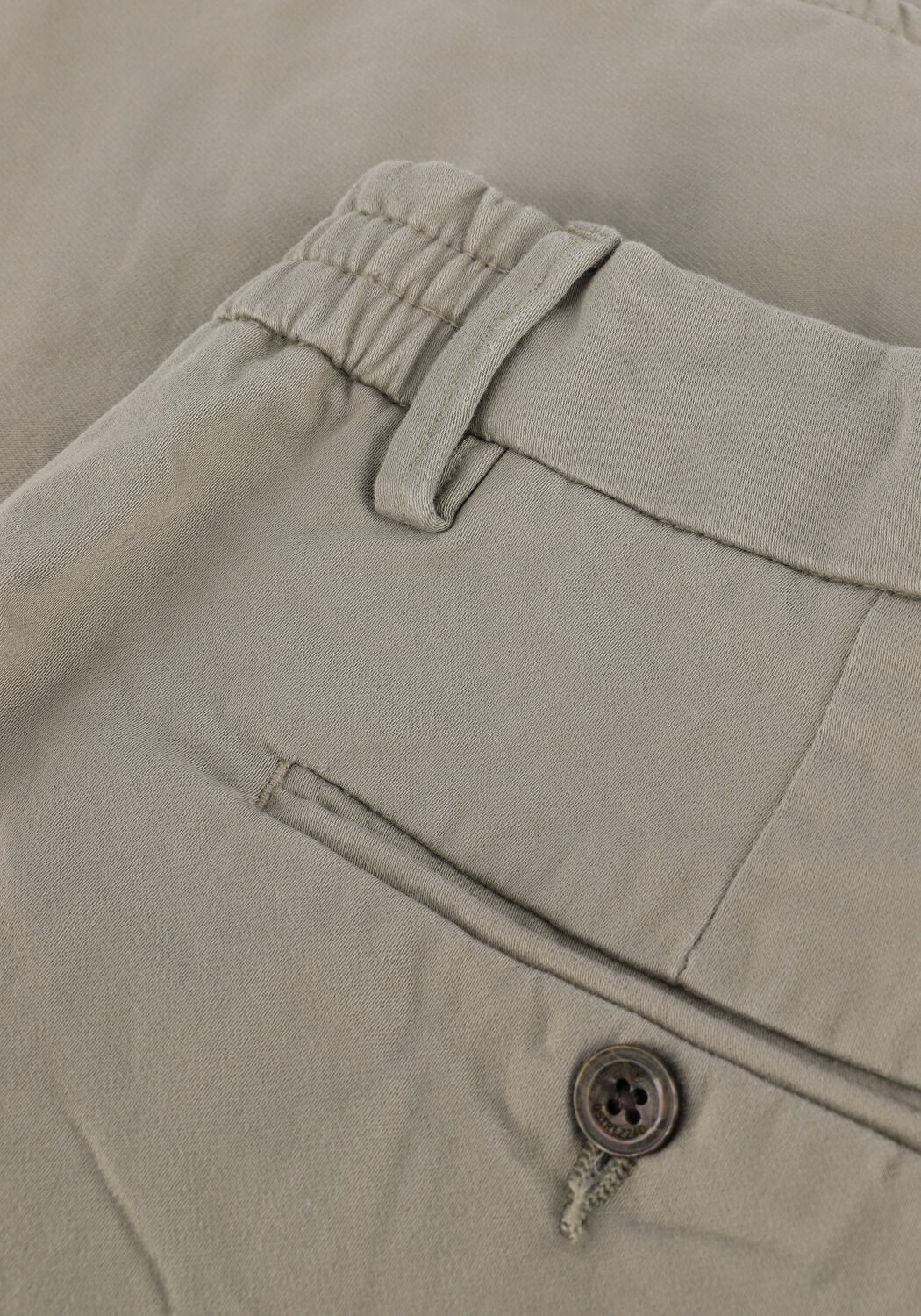 Olive DSTREZZED Kurze Hose JOGGER SHORTS TWILL KNIT - large