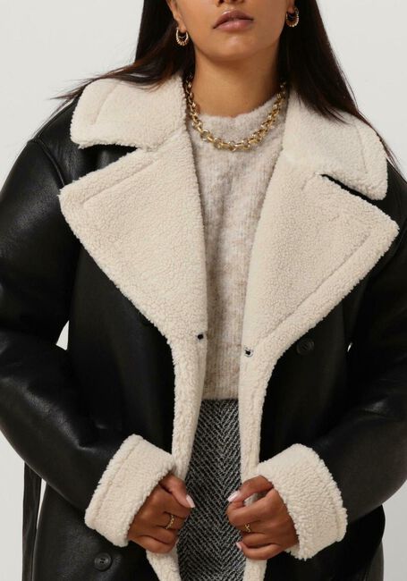 Schwarze FREEBIRD Fake-Fur-Jack WV-PU-FAKE-FUR-PES-23-2 - large