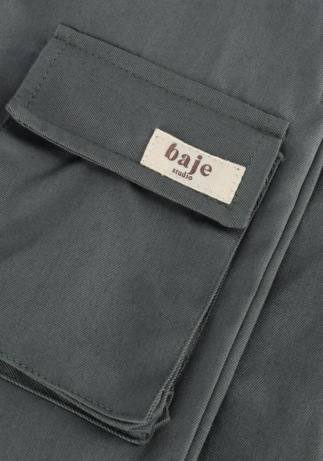 Graue BAJE STUDIO Cargohosen FLYNN - large