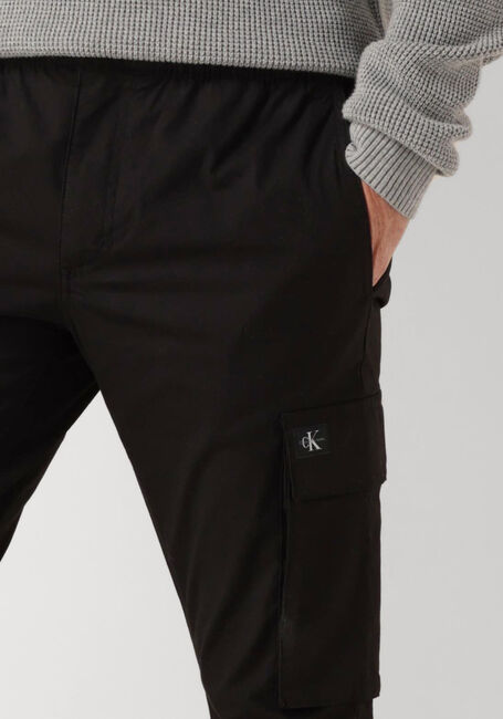 Schwarze CALVIN KLEIN Cargohosen SKINNY CARGO - large