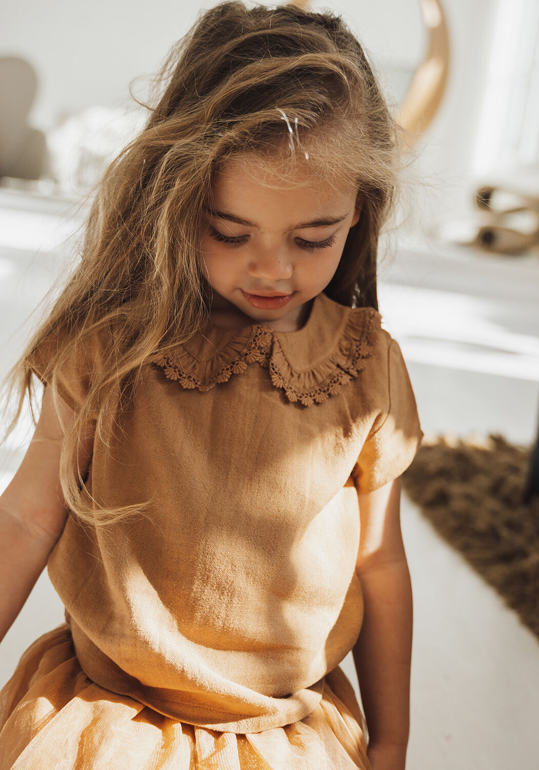 Camelfarbene BAJE STUDIO Top SHORTSLEEVE - large