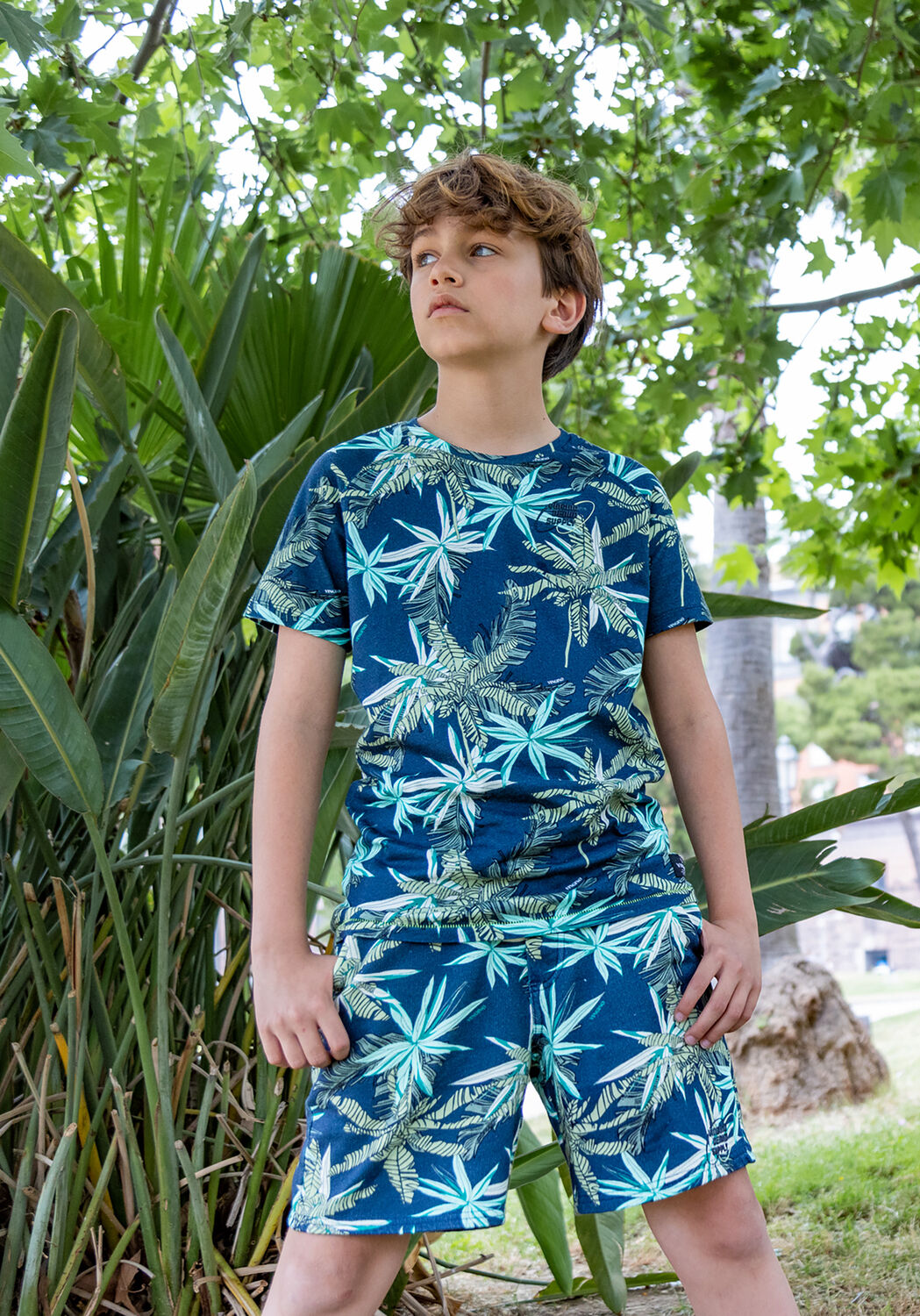 Gr&uuml;ne VINGINO T-shirt JEAL - large