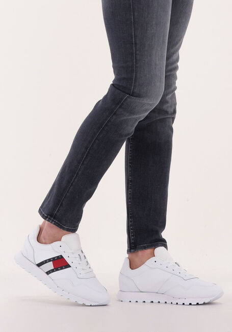 Weiße TOMMY JEANS Sneaker Low TOMMY JEANS RETRO RUNNER CORE - large