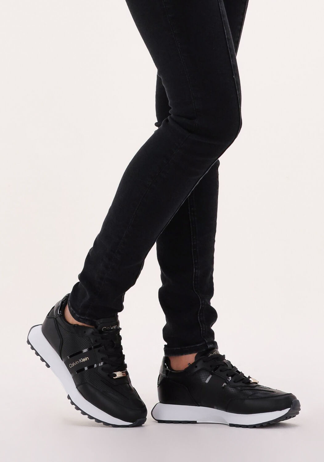 Schwarze CALVIN KLEIN Sneaker Low SKIVED RUNNER - large