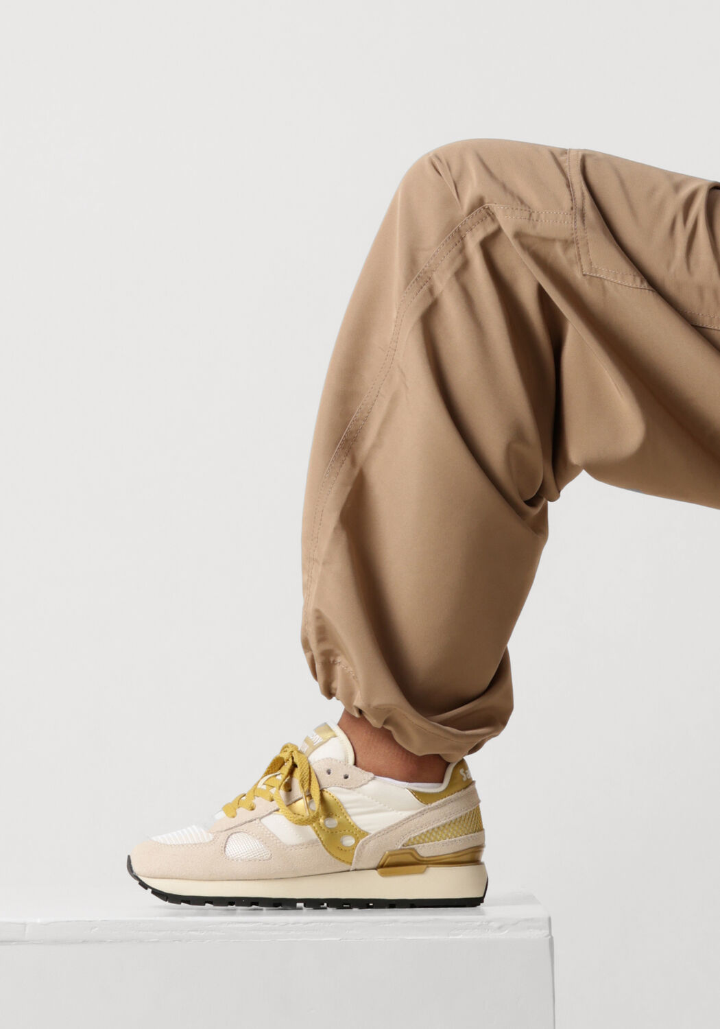 Goldfarbene SAUCONY Sneaker Low SHADOW ORIGINAL - large