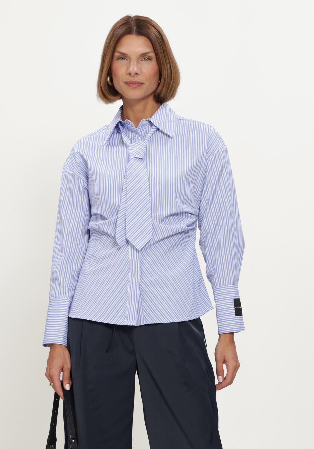 Blaue HAUTE L'AMITI&Eacute; Blusen EMMA TIE STRIPE SHIRT - large