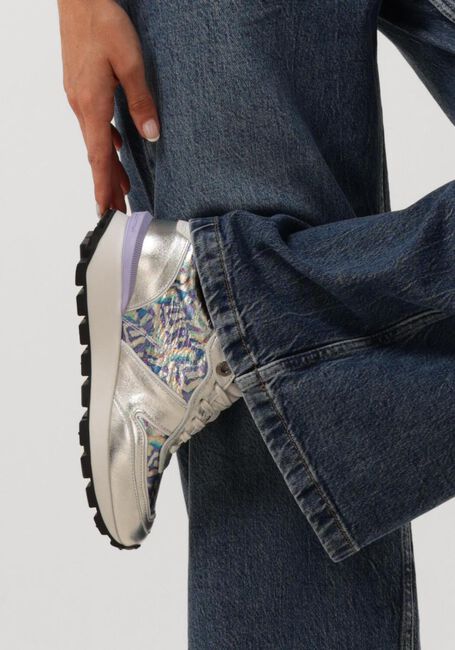 Silberne FLORIS VAN BOMMEL Sneaker Low SFW-10115 - large