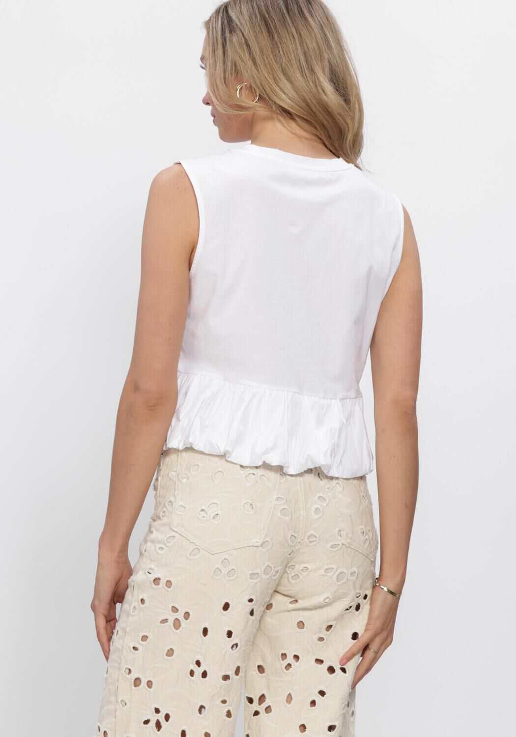 Wei&szlig;e EDITED Tops & T-shirts DAVINIA T-SHIRT - large