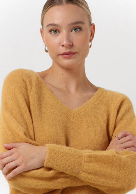 Ocker SUMMUM Pullover V-NECK SWEATER FEATHER LIGHT ALPACA KNIT - large