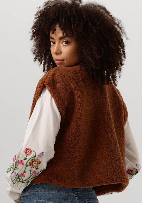 Camelfarbene YDENCE Gilet GILET SOPHIE - large