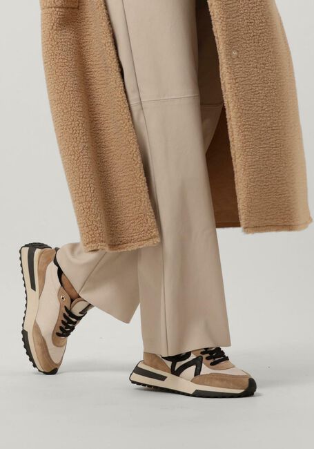 Beige VIA VAI Sneaker Low POSY FLARE - large