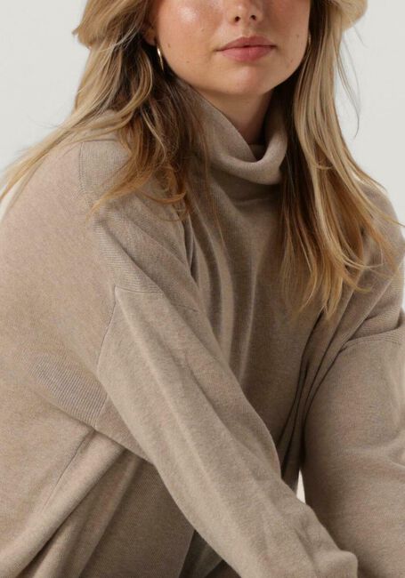 Sand KNIT-TED Rollkragenpullover MARA - large