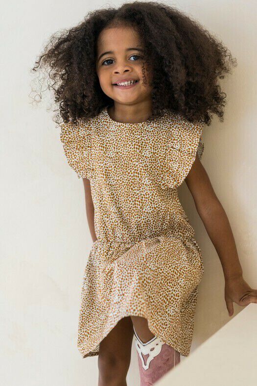 Camelfarbene LIKE FLO Kleider AOP WOVEN RUFFLE DRESS - large