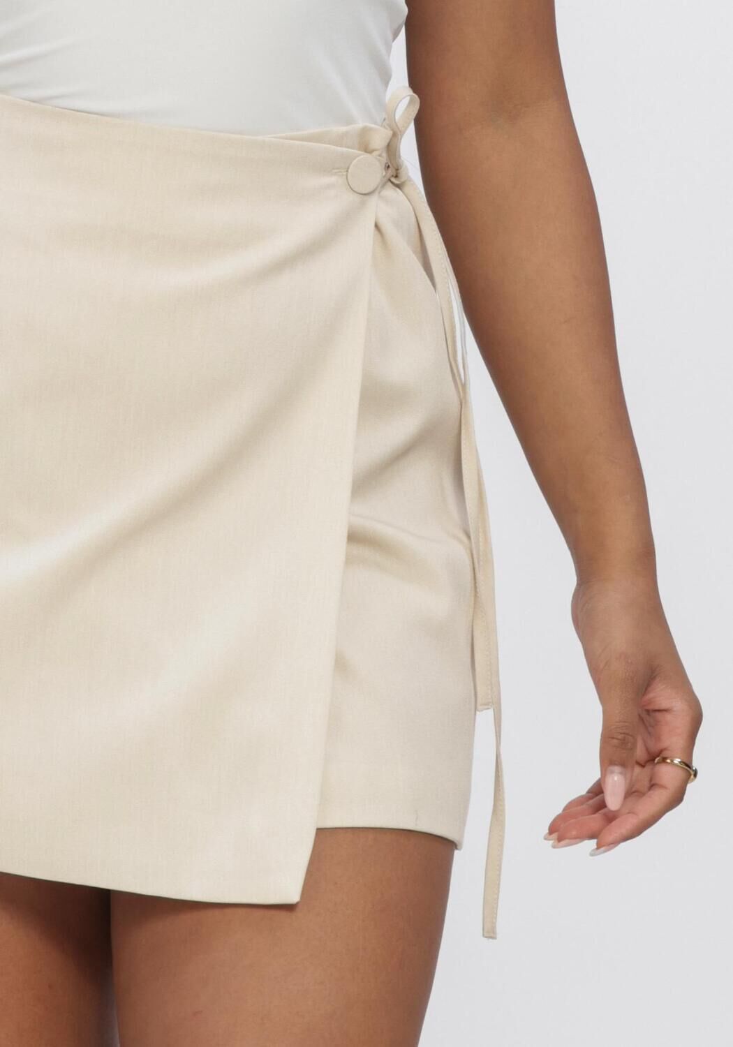 Creme Y.A.S. R&ouml;cke YASFRIDA HW WRAP SKIRT - large