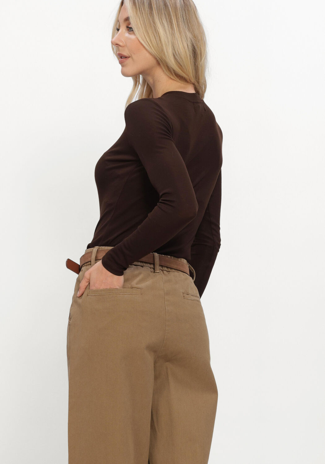 Braune WITHBLACK Top WBLJOSEFINE LS TEE - large