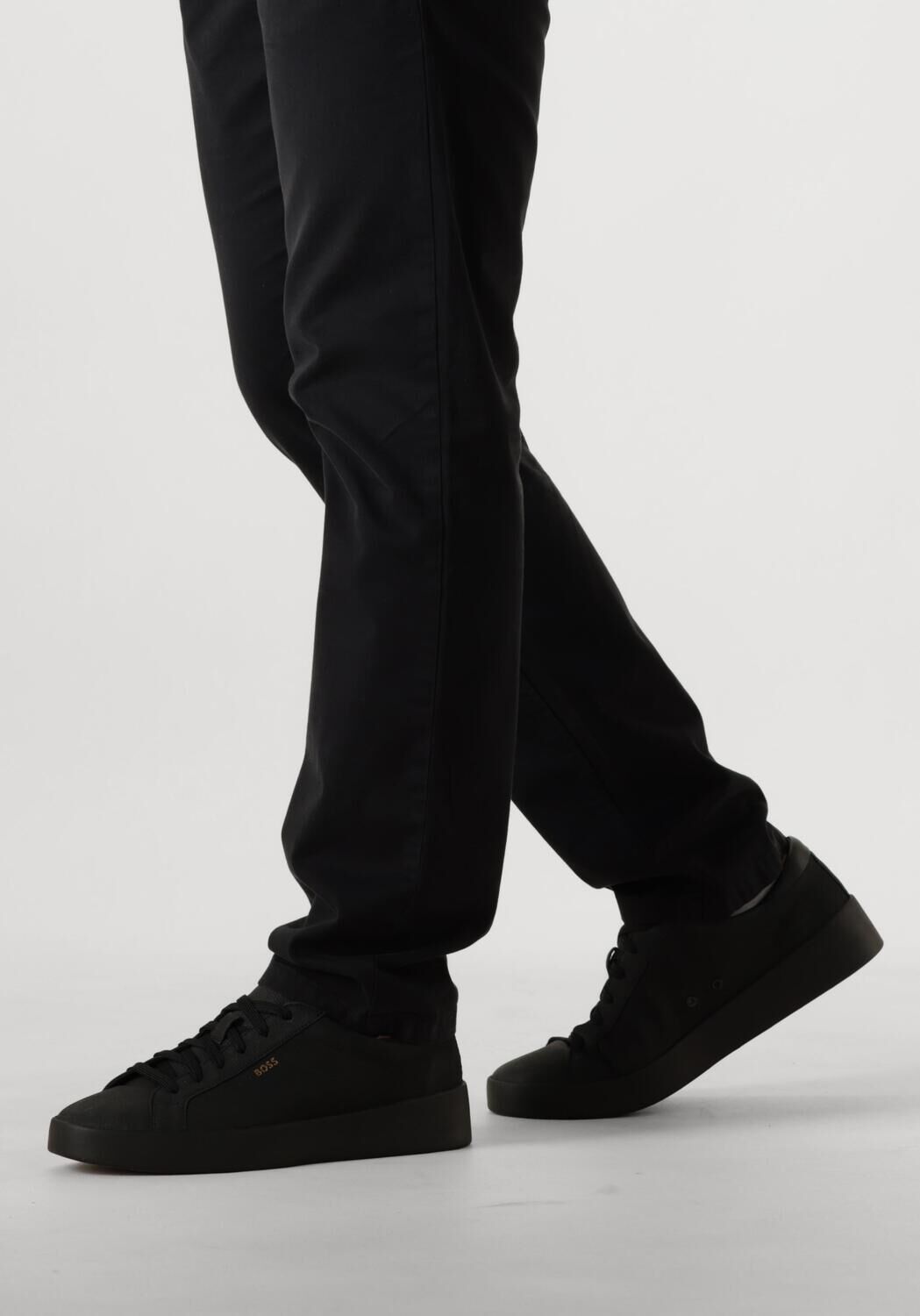 Schwarze BOSS Sneaker Low BELWAR_TENN - large