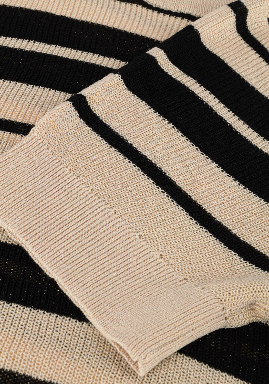 Schwarze OBJECT Top OBJKALYNA S/S O-NECK KNIT PULLOVER - large