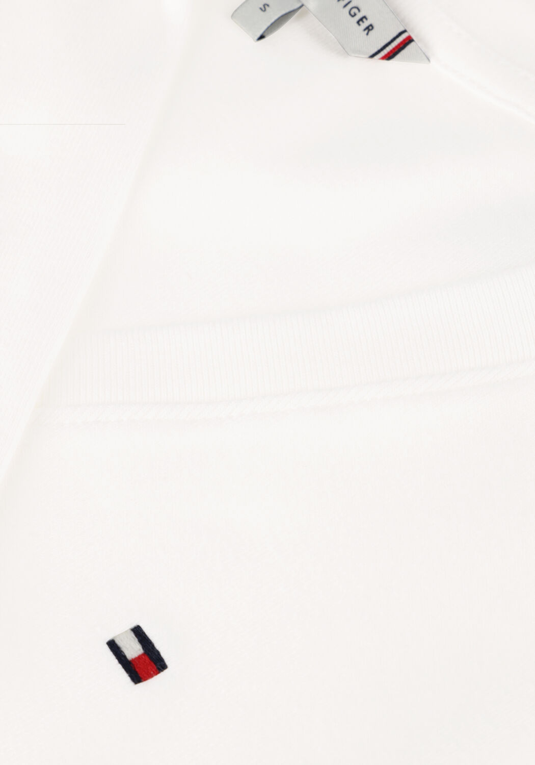 Wei&szlig;e TOMMY HILFIGER T-shirt NEW SLIM CODY V-NK SS - large