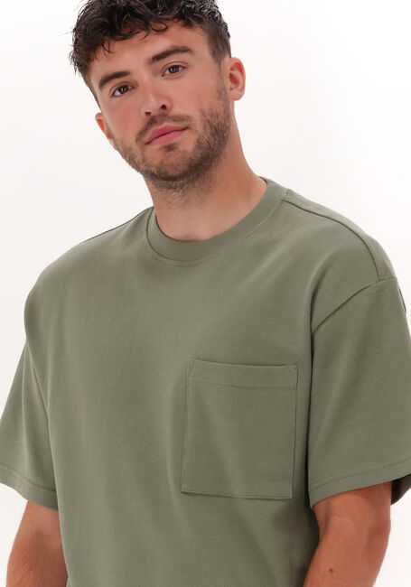 Olive ANERKJENDT T-shirt AKHOLGER OLIVINE PIQUE - large