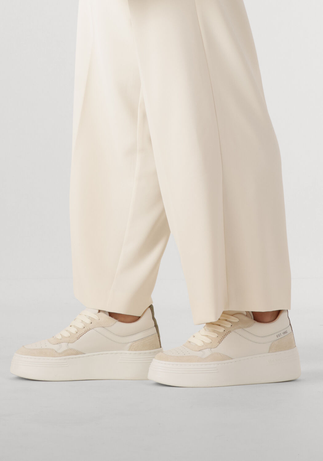 Wei&szlig;e VIA VAI Sneaker Low ISA CECILE - large