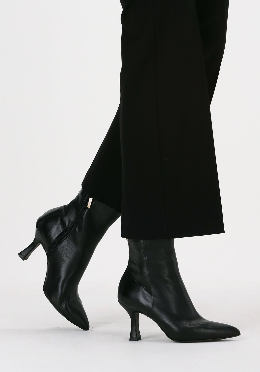 Schwarze NOTRE-V Stiefeletten 8739 - large