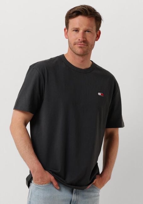 Graue TOMMY JEANS T-shirt TJM REG BADGE TEE EX - large