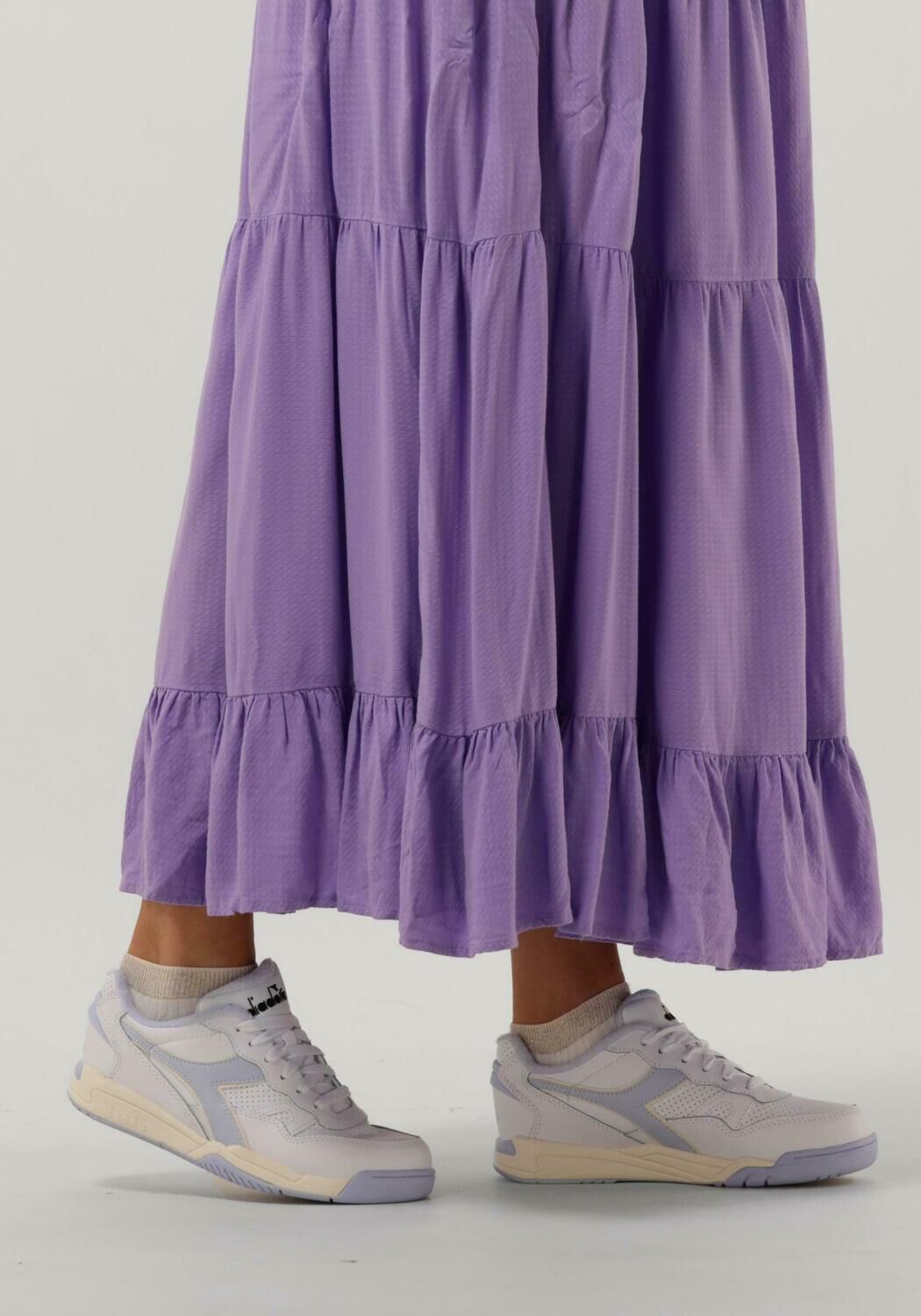 Wei&szlig;e DIADORA Sneaker Low WINNER - large