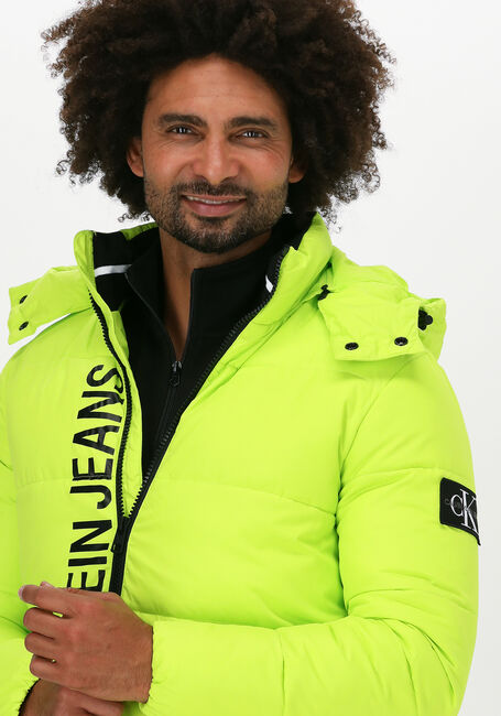 Limette CALVIN KLEIN Wattierte Jack ESSENTIALS NON DOWN JACKET - large