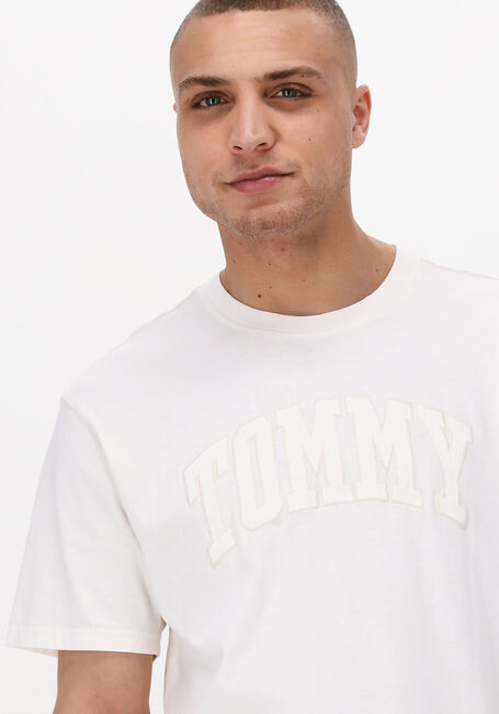 Weiße TOMMY JEANS T-shirt TJM TONAL TOMMY COLLEGIATE TEE - large