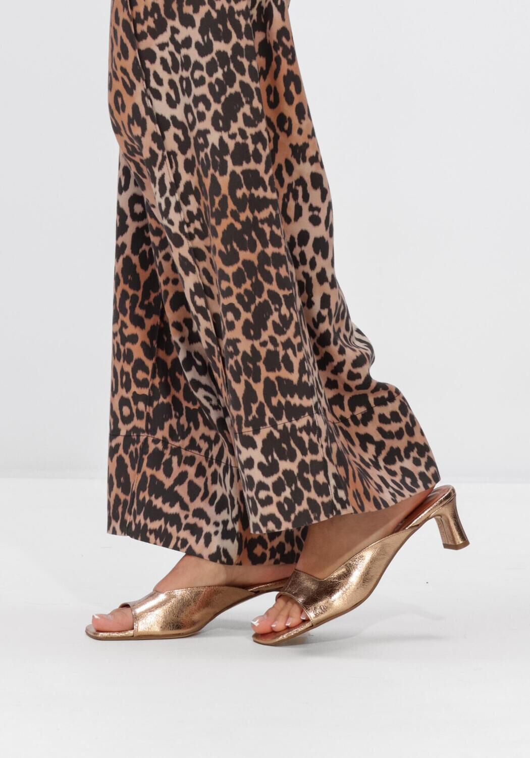 Bronzefarbig CTWLK Mules RAMOUR - large