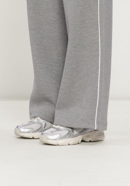Wei&szlig;e NEW BALANCE Sneaker Low 530 D - large