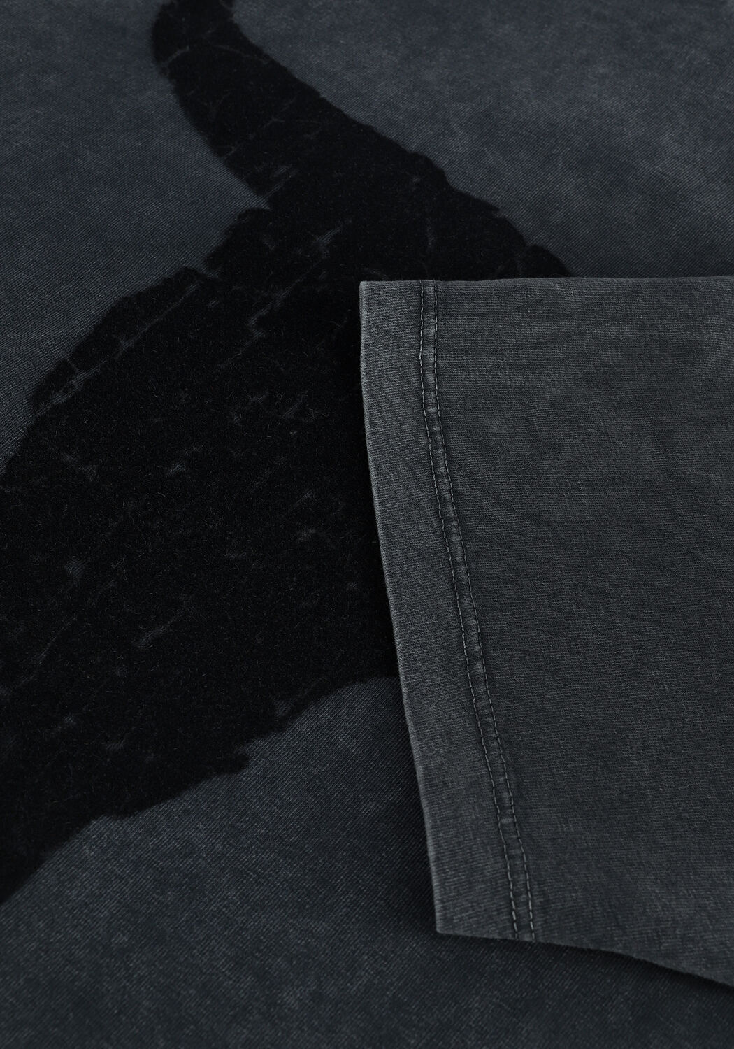 Schwarze ALIX THE LABEL T-shirt LADIES KNITTED BULL T-SHIRT - large