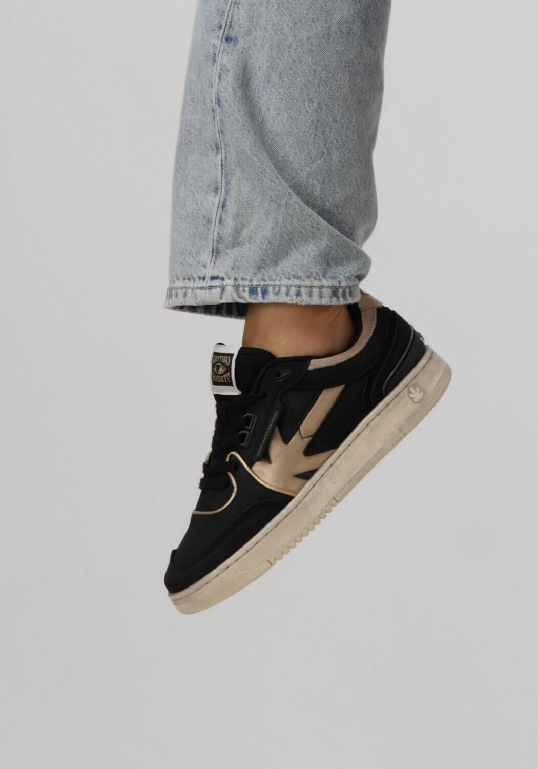 Schwarze KAOTIKO Sneaker Low BOSTON PIPING METAL - large