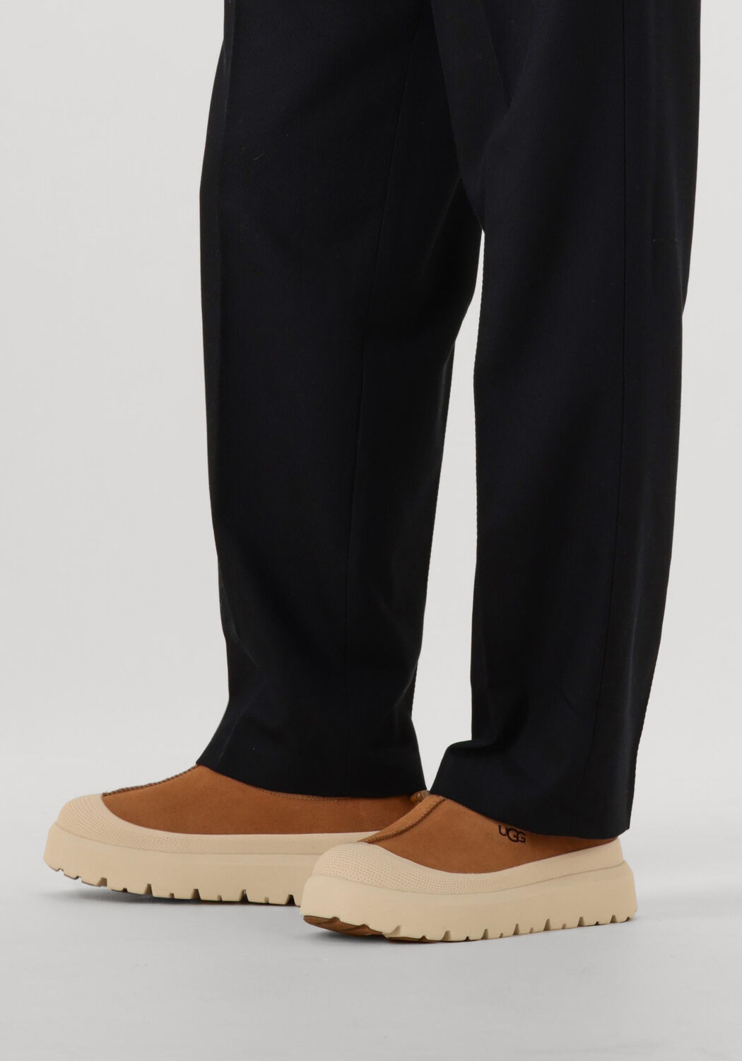 Cognacfarbene UGG Slipper M TASMAN WEATHER HYBRID - large