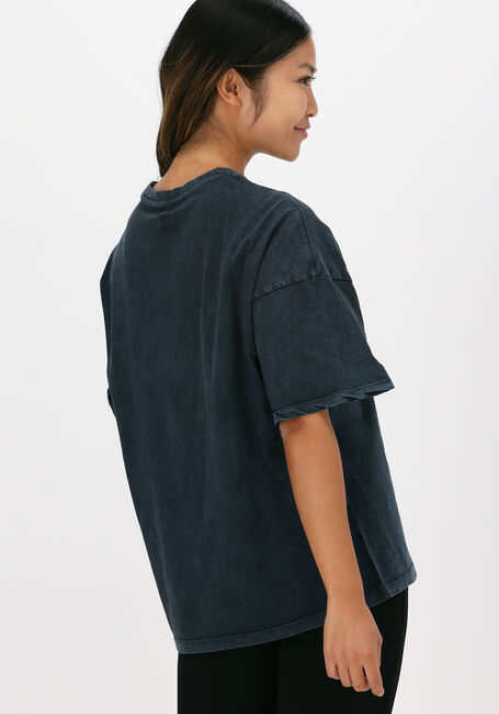 Schwarze ALIX THE LABEL T-shirt BOXY BULL TSHIRT - large