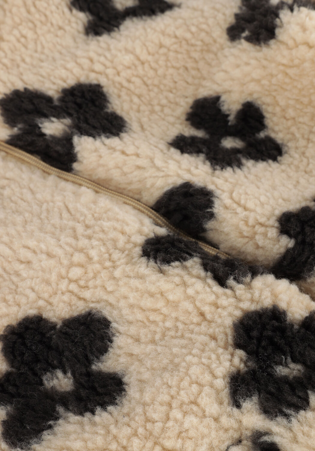 Beige DAILY7 Fake-Fur-Jack TEDDY FLOWER JACKET - large